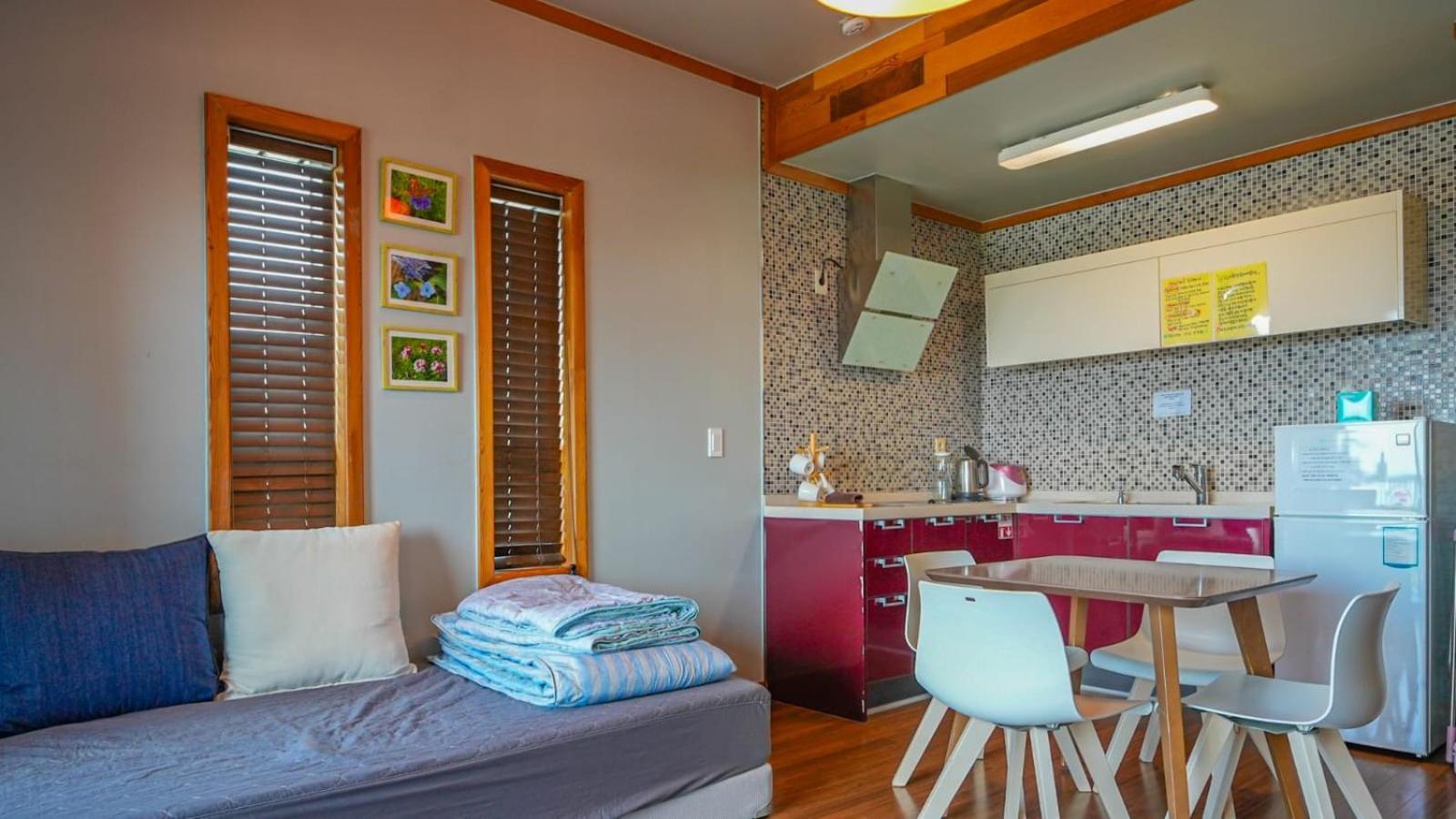 Jeju Eco Suites Сеогвипо Екстериор снимка