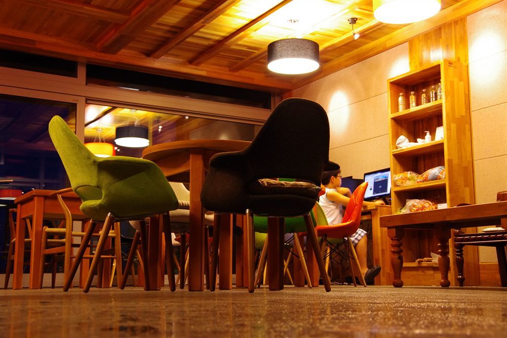 Jeju Eco Suites Сеогвипо Екстериор снимка